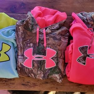 3 Under Armour sweatshirts